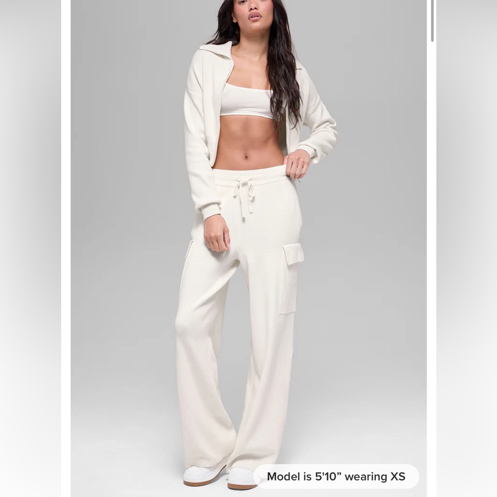 Alo Scholar Knit Cropped Full Zip Jacket - Picture 3 of 12